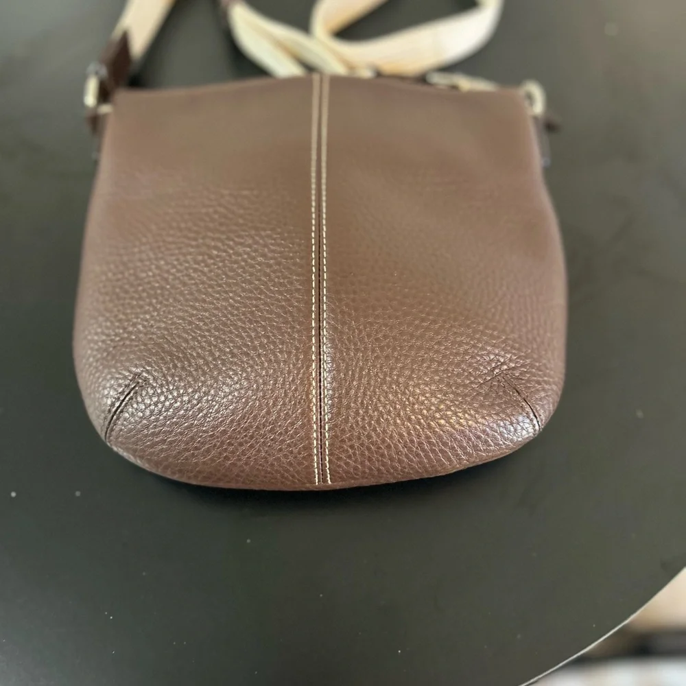 Coach pebbled brown leather crossbody bag - Picture 4 of 11
